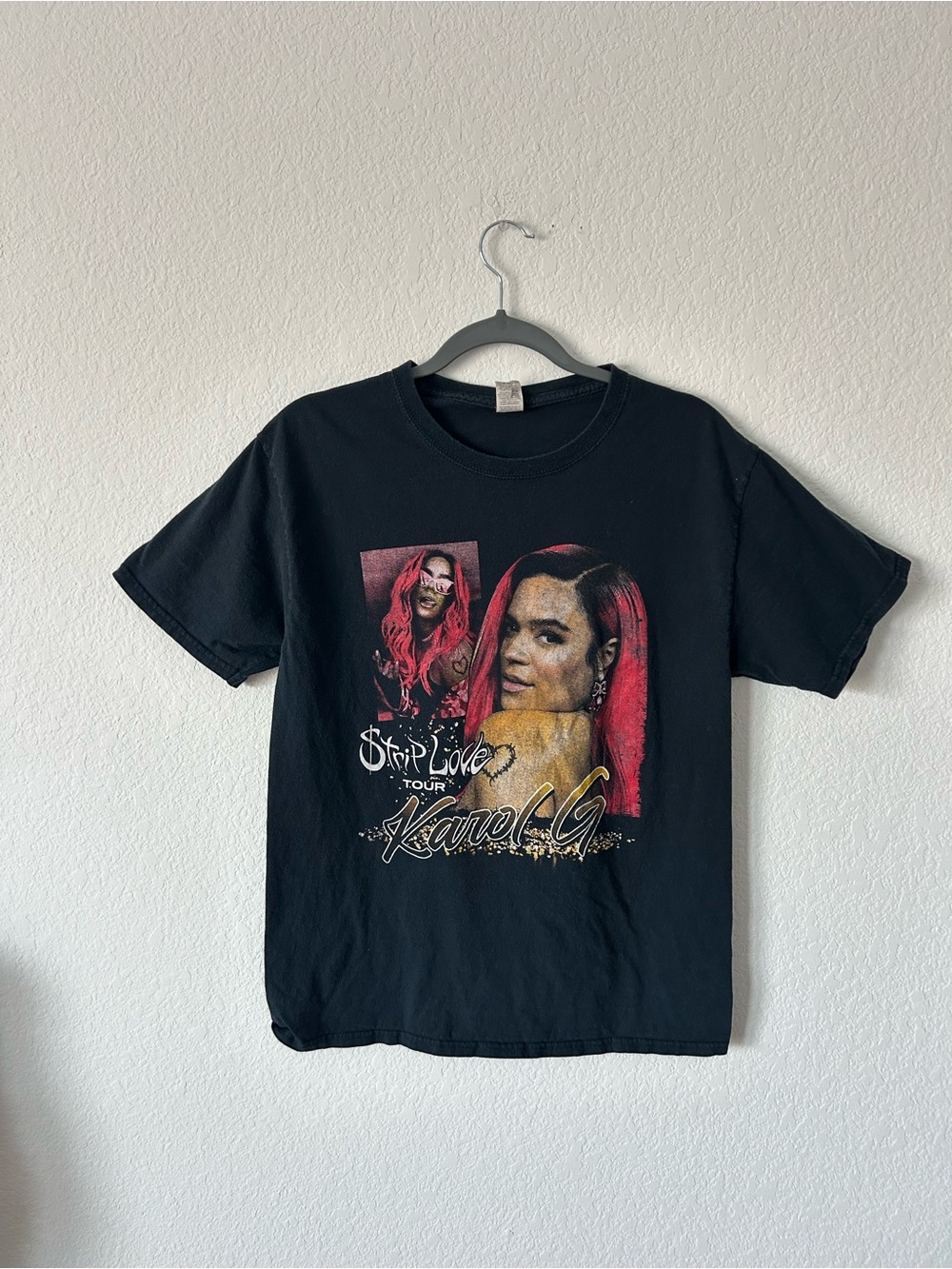 Authentic Karol G 2022 Strip Love Tour Concert Merchandise Tee M